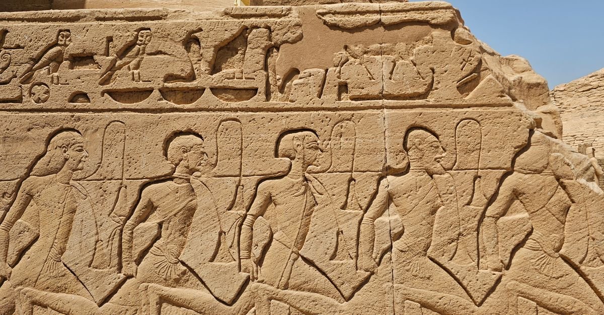 2-Day Edfu, Kom Ombo & Abu Simbel Trip from Luxor – photo 5