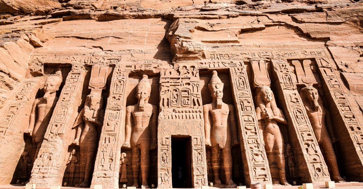 Abu Simbel Overnight Trip with Sound & Light Show – photo 1