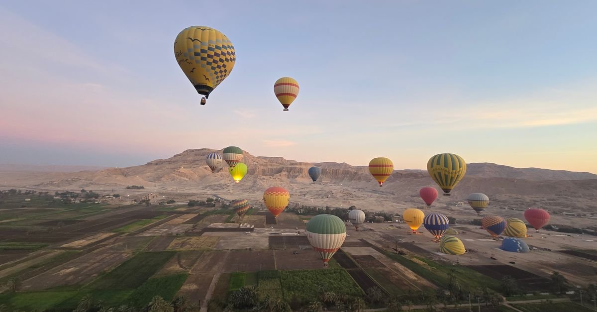 Sunrise Hot Air Balloon Ride over Luxor – photo 1